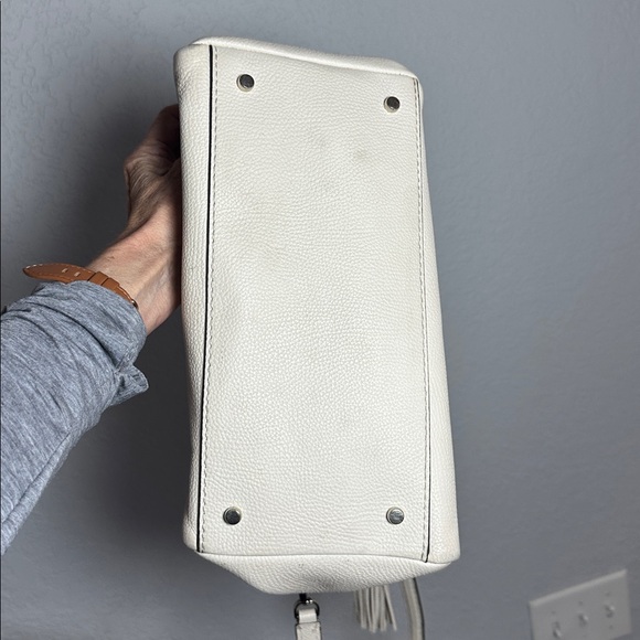 Kate Spade Naomi Cream Crossbody Shoulder Bag Purse Tassel - Picture 5 of 11